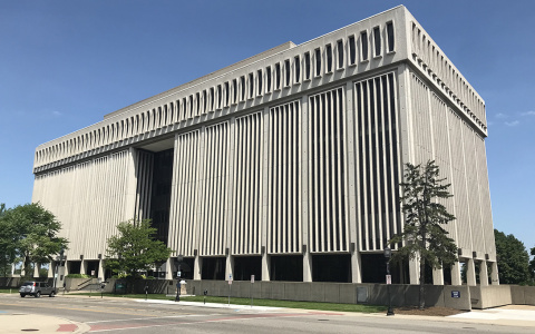 Macomb county courthouse 